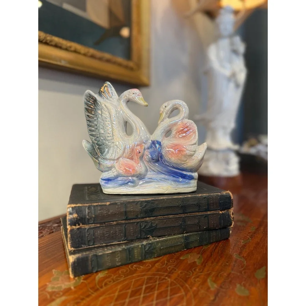 Vintage‎ Lusterware Swan Family Figurine